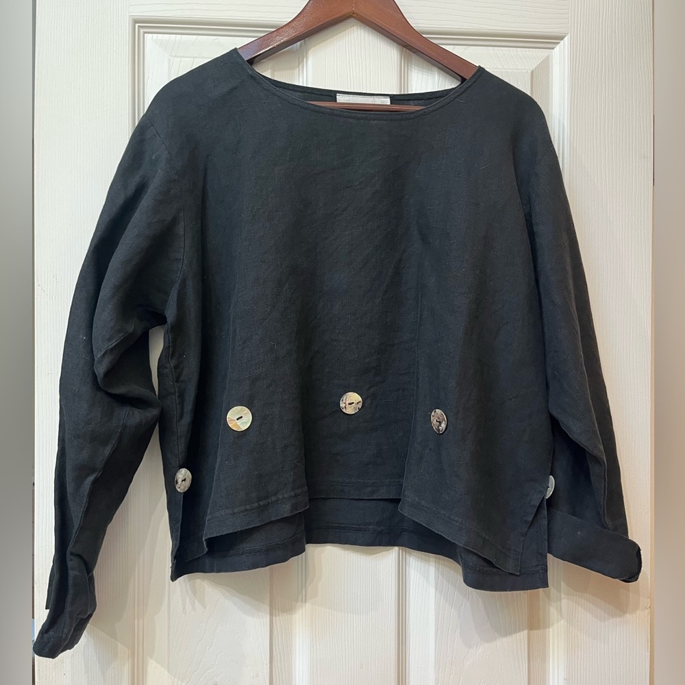 What’s Up Linen Cropped Boxy Fit with Long Sleeves Size Medium